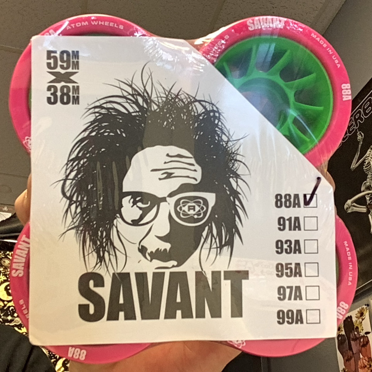 Atom Savant Pink Wheels 88A